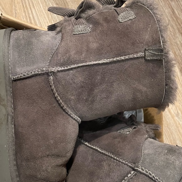 Boots - Picture 5 of 9